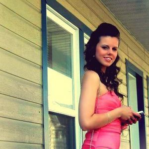 Meet your Posher, Krissi